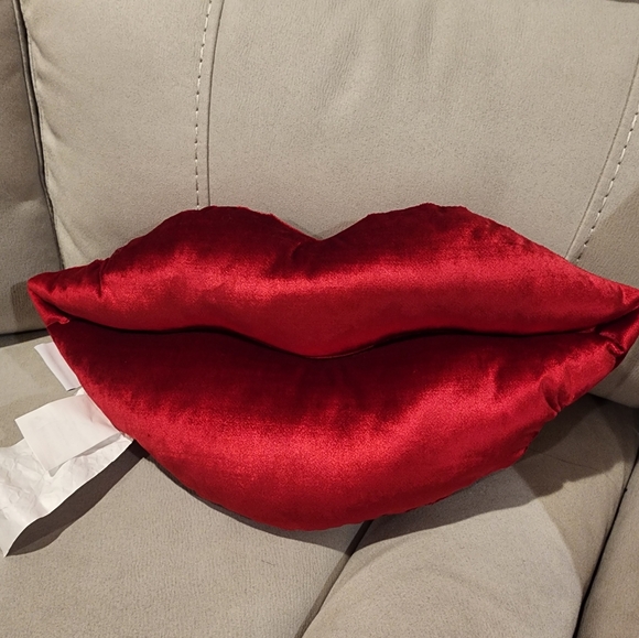 Cupcakes and Cashmere Valentine Plush Pillow Kiss Lips Heart Shaped set of 3